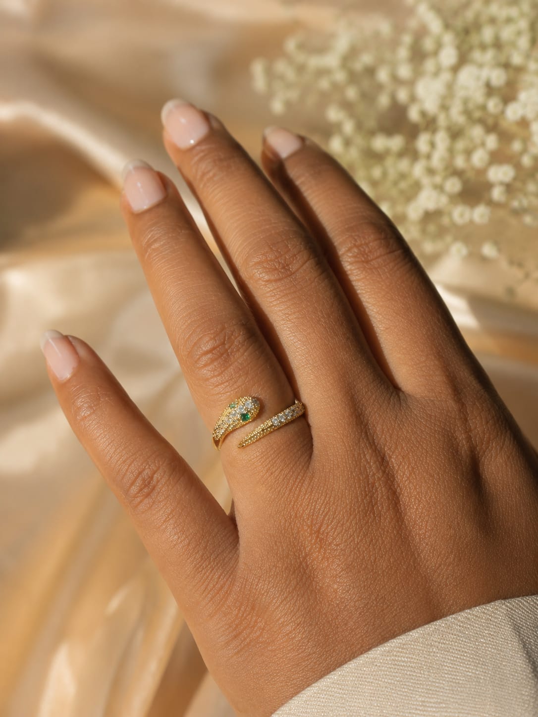 Emerald Eye Serpent Ring